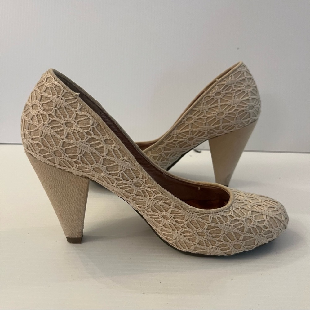 Cream Lace Overlay, Round Toe, Mid Heel Shoes - 7